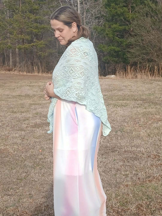 "Daisy Chain" Crochet Shawl – Refreshing Mint Green