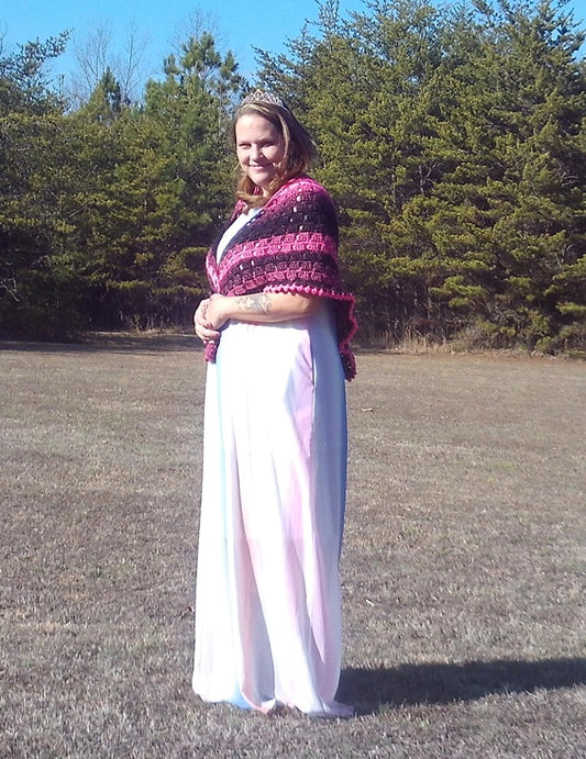 Chunky Pink & Black Gradient Crochet Shawl – Boho Triangle Wrap